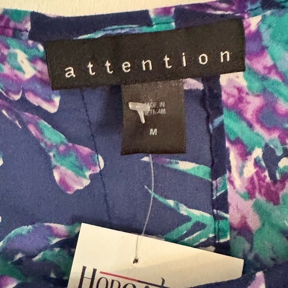 Women’s Medium Floral Sleeveless Top Blouse NWT Blue Purple Summer Office Casual - Picture 2 of 4